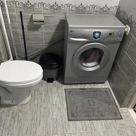 Standart Apartment On Kozhamkulov 128 Almaty Esterno foto