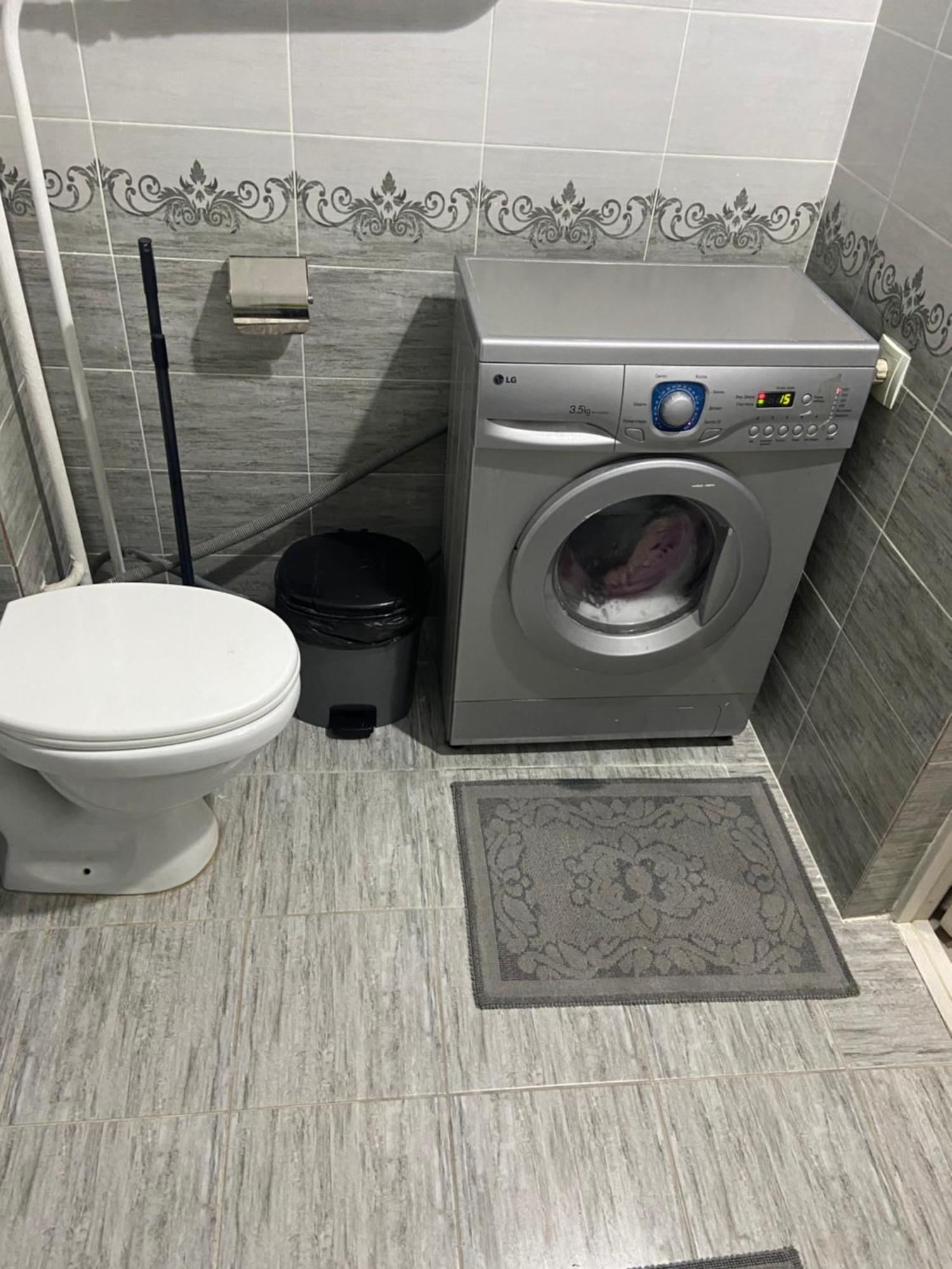 Standart Apartment On Kozhamkulov 128 Almaty Esterno foto