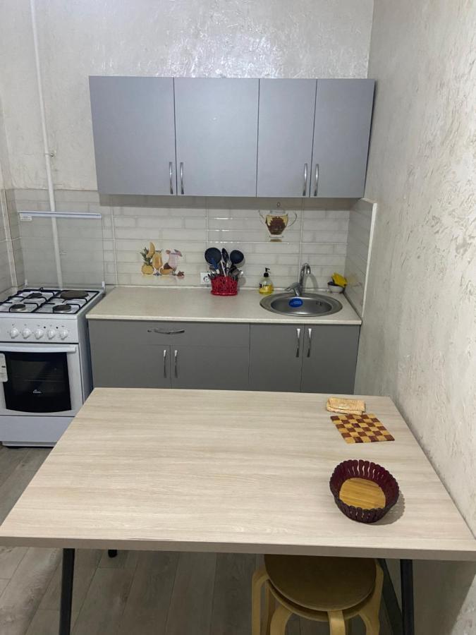 Standart Apartment On Kozhamkulov 128 Almaty Esterno foto